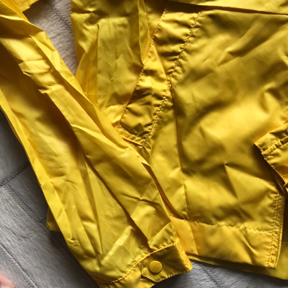 Foldable Rain Jacket - image 5